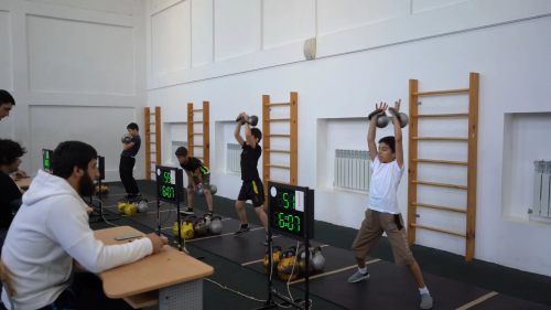 В Дербенте прошло открытое первенство города по гиревому спорту 